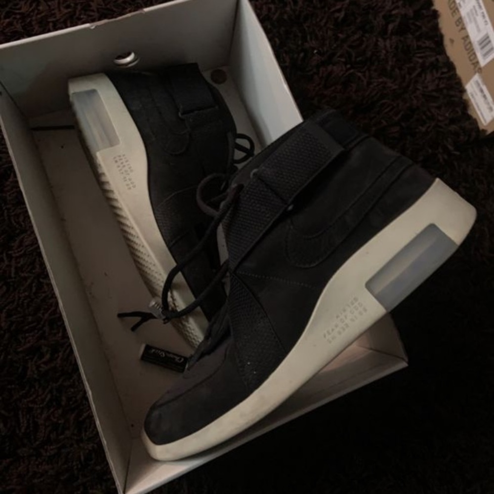 Nike Fear of Gods, Mid-Sole size 12